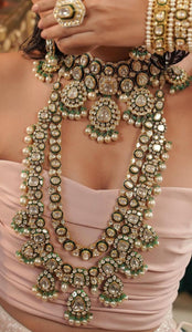 Aarna Designed Kundan and Diamond Bridal Set